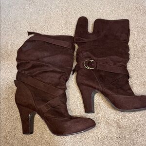 Stylish Women's Brown Boots